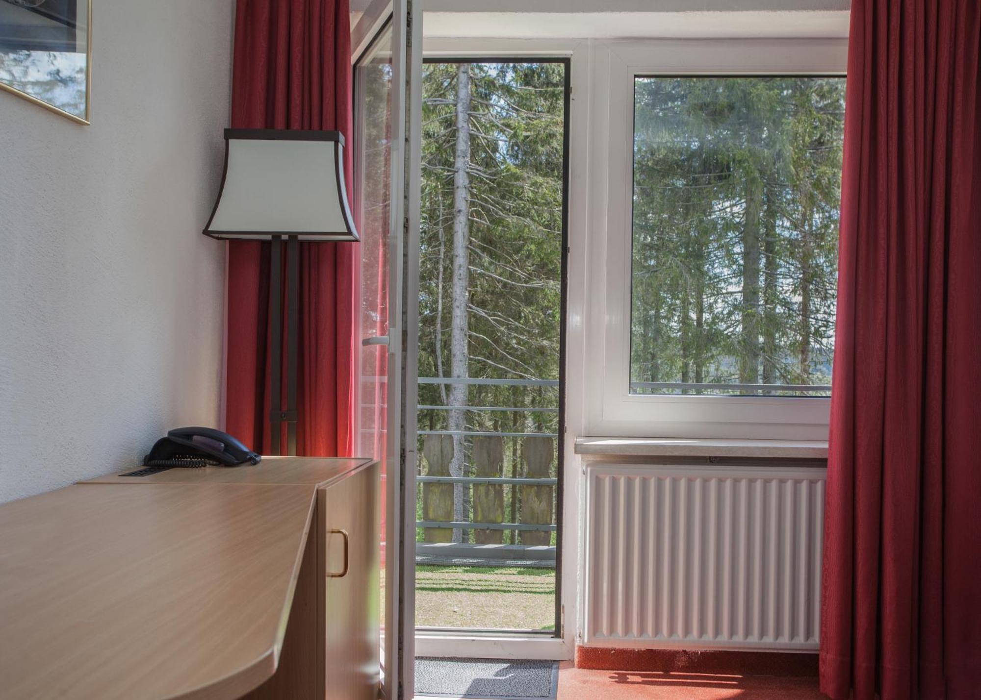Der Schoene Asten - Resort Винтерберг Номер фото